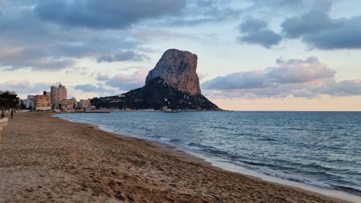 Calpe beach with tourist apartments