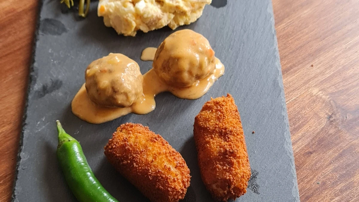 Spanish tapas you can make yourself – albondigas, ensaladilla rusa, and croquetas de pollo