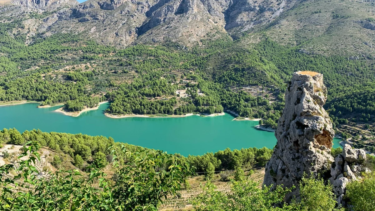 Guadalest, ein Bergdorf mit Geheimnissen und flüssigem Gold 2
