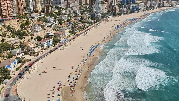 Benidorm im Herbst: Warum die Urlaubssaison hier weitergeht 