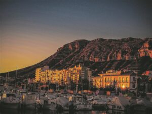 Dénia – Stadt zwischen Meer und Montgó