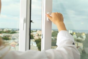 Moho y salud en la Costa Blanca: por qué la humedad enferma