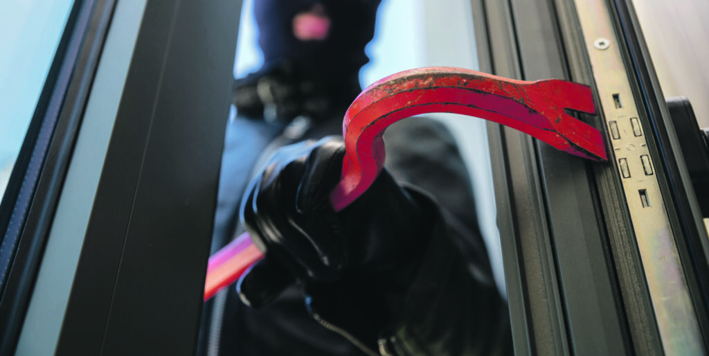 Burglary Costa Blanca: file a complaint, call the police, inform the insurance company