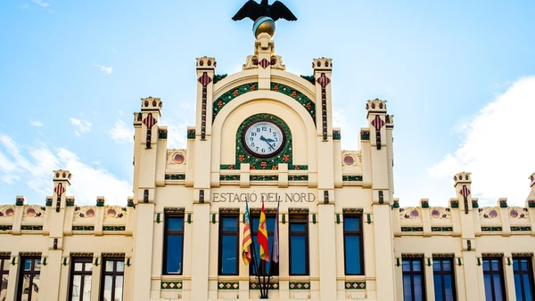Verano Joven 2026: Günstiger mit Bahn und Bus durch Spanien