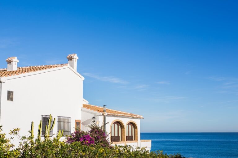 Dénia: Neue Regeln für Ferienwohnungen beschlossen