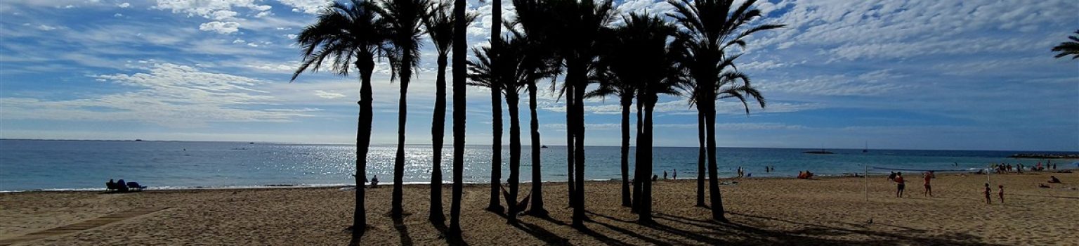 Küstenlinie mit Charakter – Strände und Buchten von Dénia bis Villajoyosa