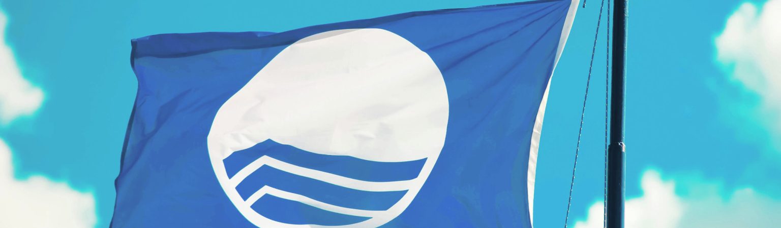 Blauer Anspruch – Diese Strände tragen 2025 die Blaue Flagge