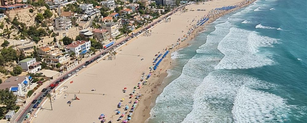 Benidorm – Wo Geschichte auf Hochhäuser trifft